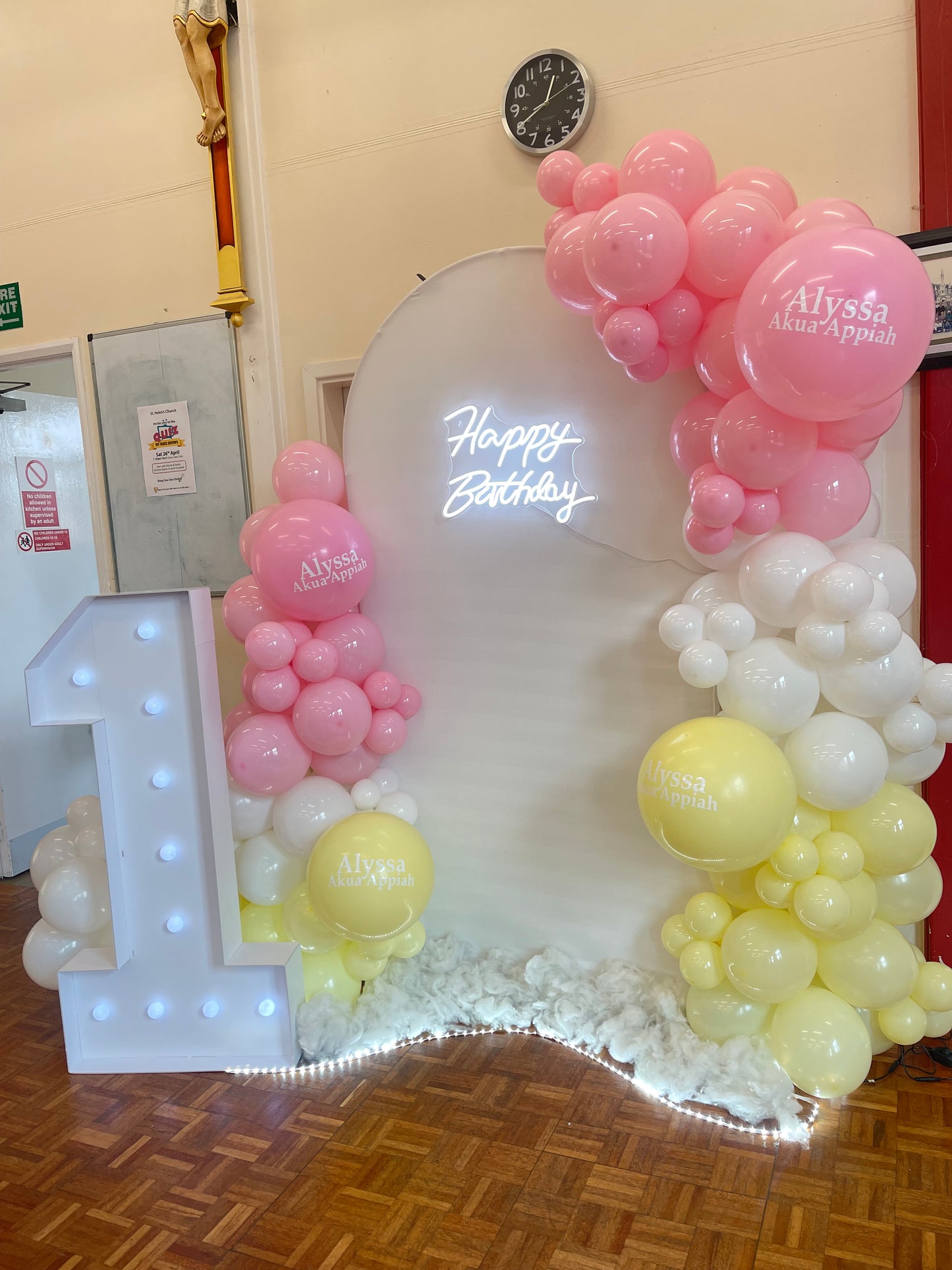 Balloons with Arch Back Drop